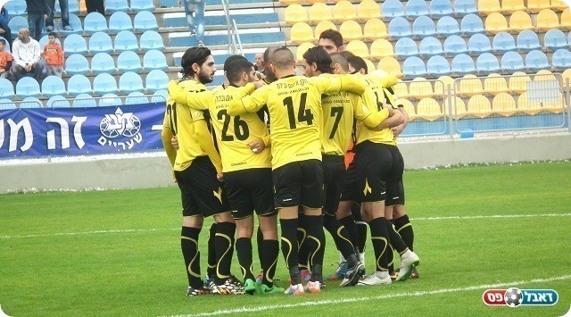 שחקני כפר סבא גם מחר יחגגו? (דני מליצקי)